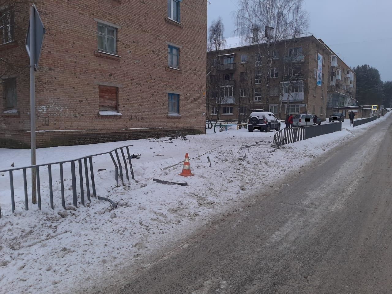 Погода в ухте на дней. Республика Коми город Ухта пгт Водный. Погода в Ухте. Г Ухта пгт Водный пожарная часть. Прибрежный поселок 29 декабря.