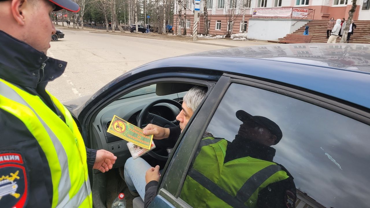 В Ухте водителям напомнили, что пьяный за рулем - это потенциальный убийца