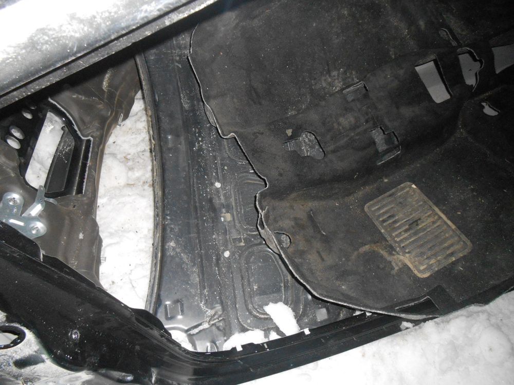 В Ухте сгорело два автомобиля