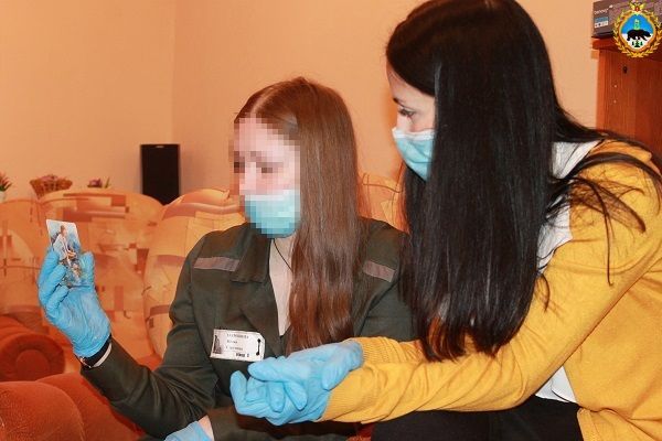 У женщин в колониях пытаются снизить аутоагрессивные и суицидальные намерения