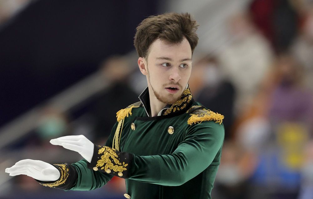 Чемпион снова на льду, а сил набирался дома в Ухте