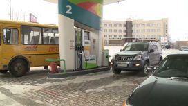 В Ухте продают талончики в поликлинику, а в Хабаровске места в очереди на автозаправки