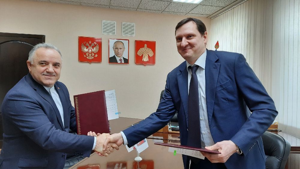 Город подписал социальное соглашение с предприятием "ЛУКОЙЛ-Ухтанефтепереработка"