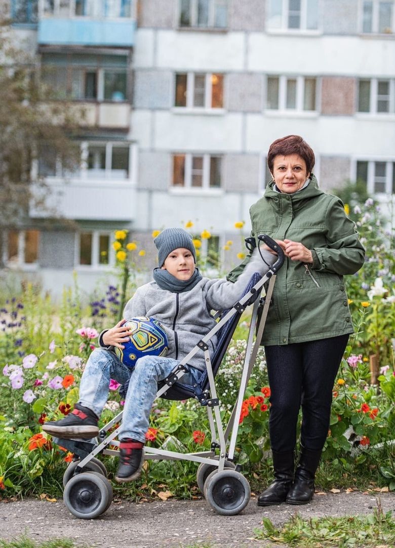 Мальчику из Сосногорска Кирилу Жаренкову требуется помощь благотворителей в борьбе с ДЦП