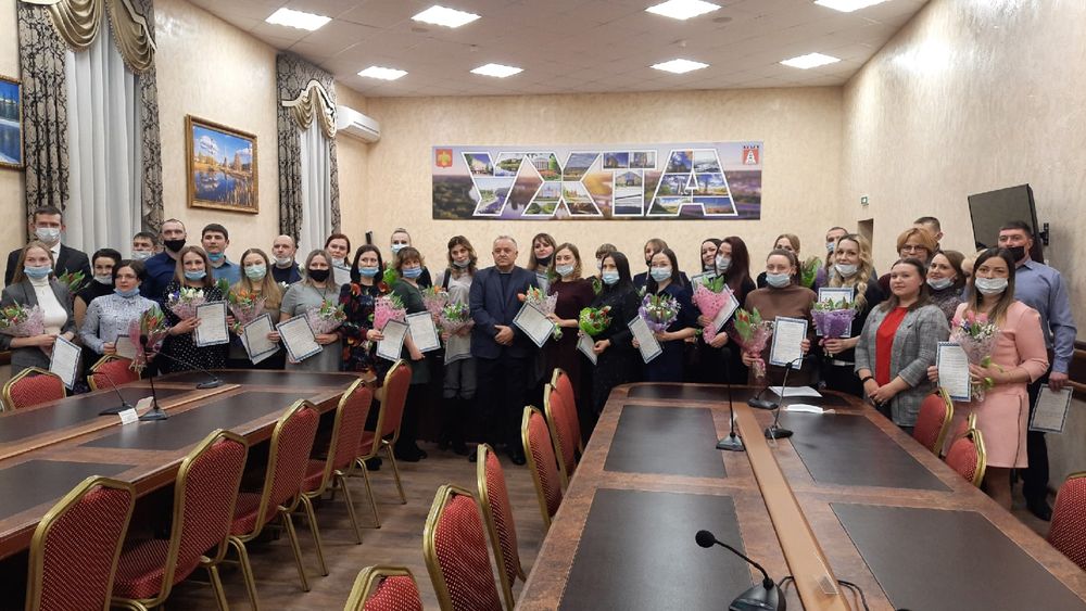 Молодые семьи получили выплаты на приобретение жилья