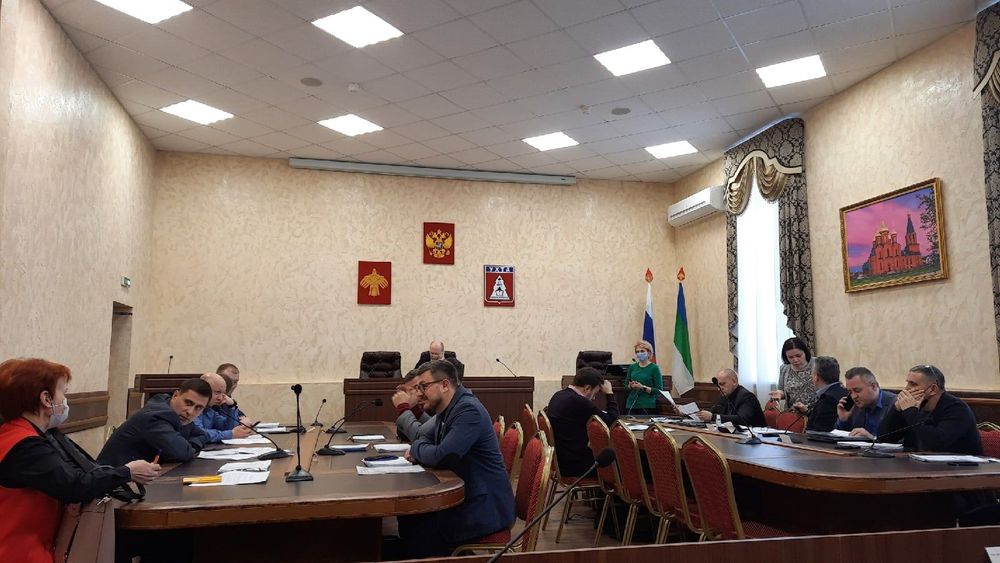 Спрятаться решили? Ухтинские депутаты хотят частично закрыться от электората