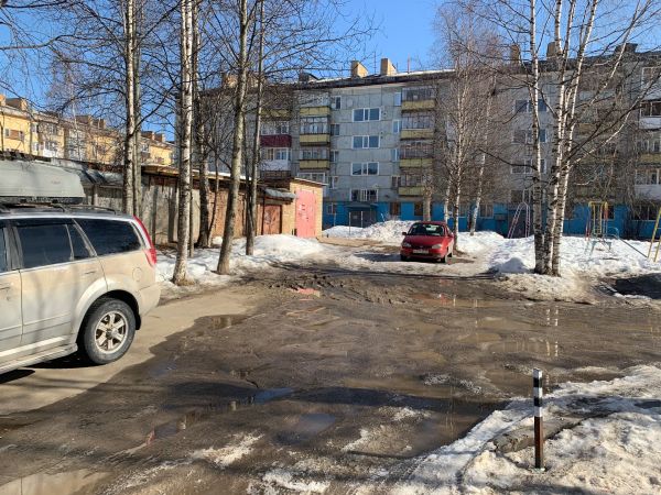 В Ухте восстановят асфальт после коммунальных работ в одном из дворов