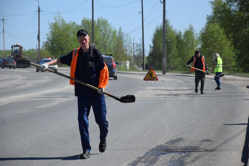 Администрация Ухты информирует о начале ямочного ремонта