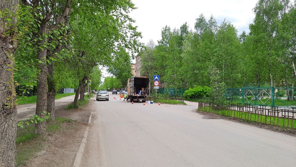 Организацию, которая выиграла аукцион по нанесению дорожной разметки в Ухте, заставят переделать то, что они уже успели нарисовать