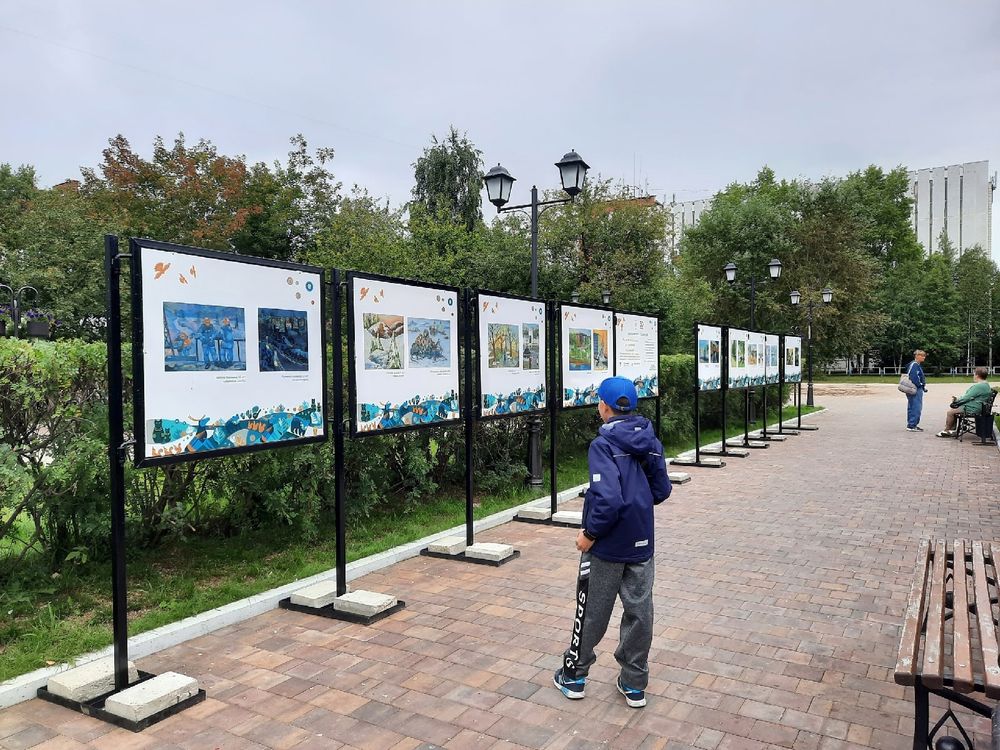 В Ухте открыли выставку под открытым небом