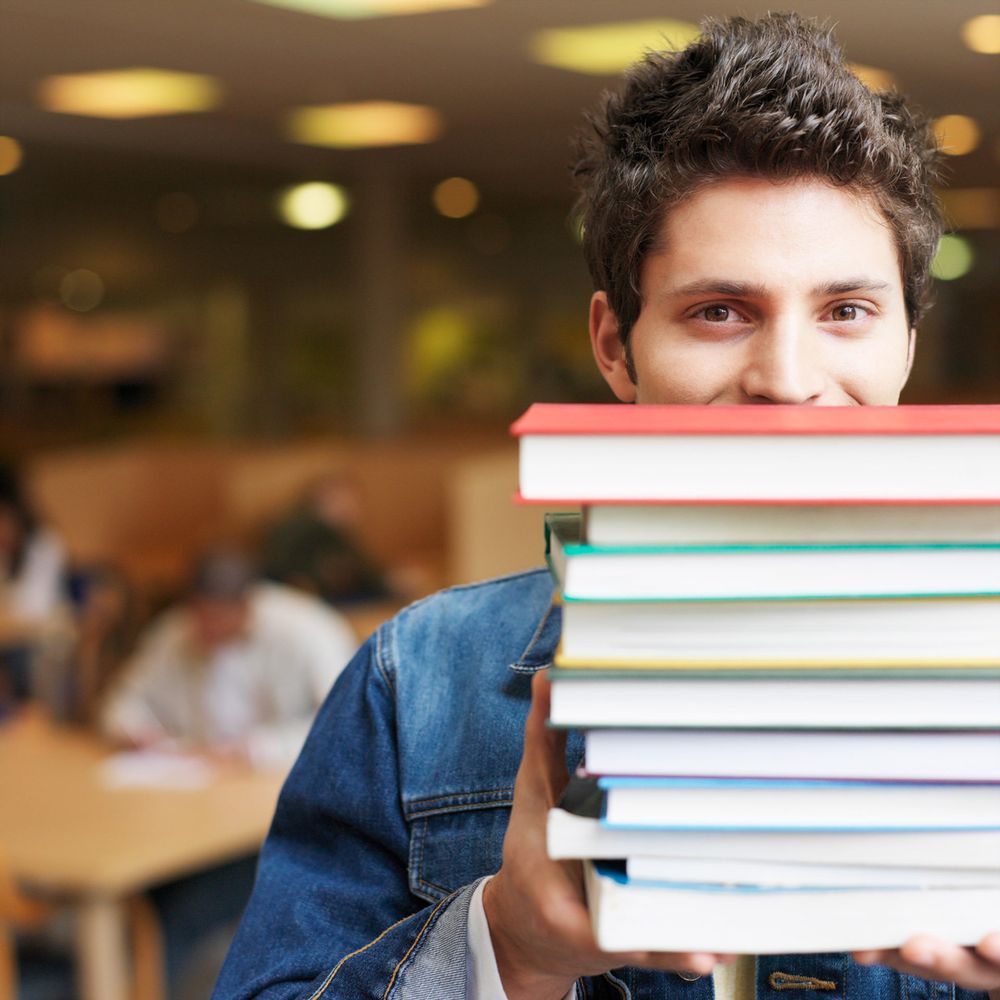 Минпросвещения предложило прекратить прием в колледжи по 43 профессиям