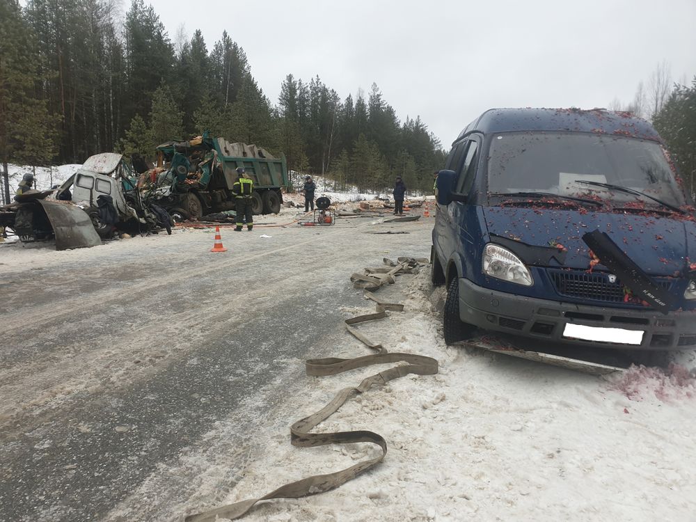 Стали известны подробности ДТП, в котором сегодня утром погибло 2 человека