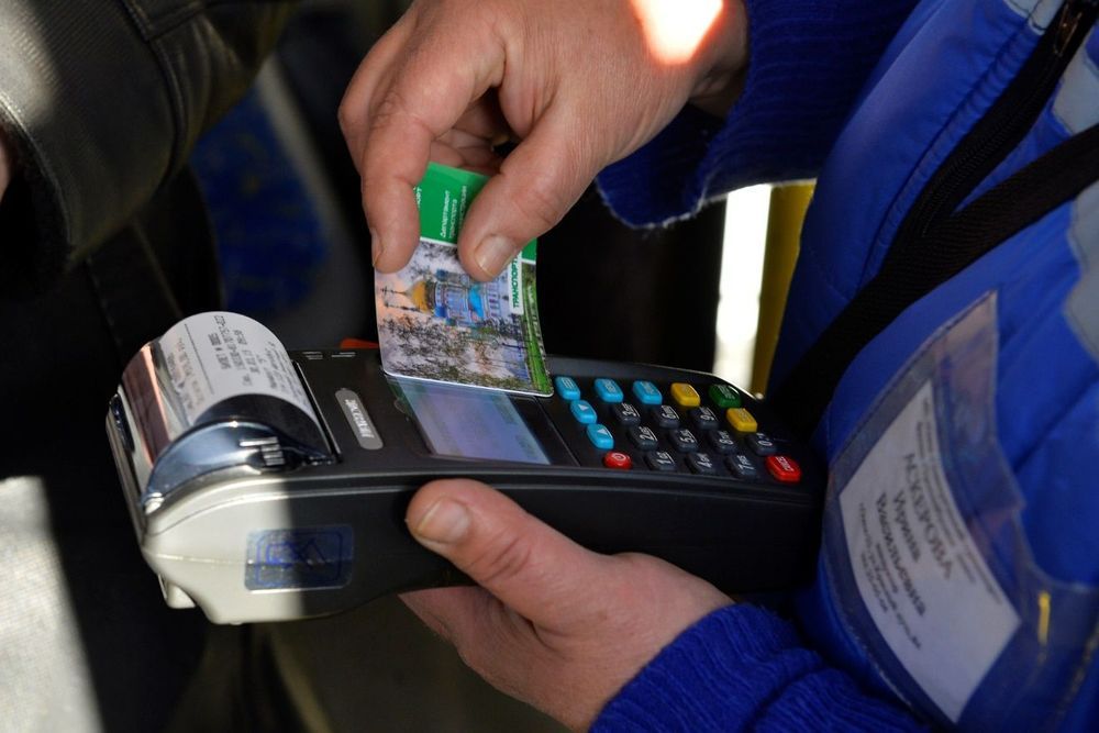 Маленькая, но победа. Законопроект о введении QR-кодов на транспорте снимут с рассмотрения