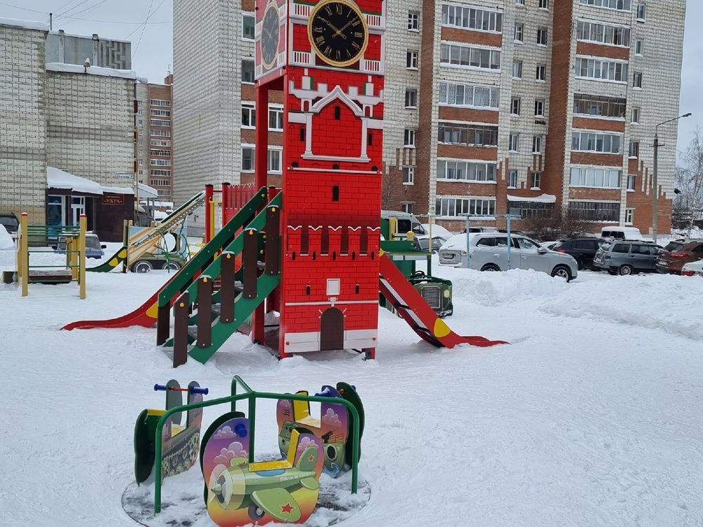 В Ухте появились три детские площадки с патриотической тематикой