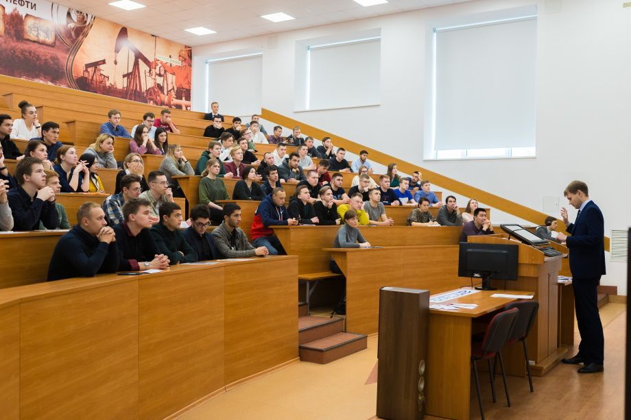 ЛУКОЙЛ-Коми предлагает абитуриентам обучиться за счет предприятия