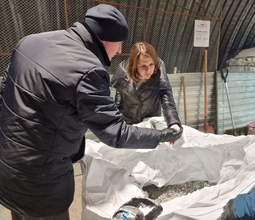 Министр природных ресурсов и охраны окружающей среды 
Екатерина Киселевич проверила, куда уходит пластик из желтых контейнеров в Ухте и Сосногорске