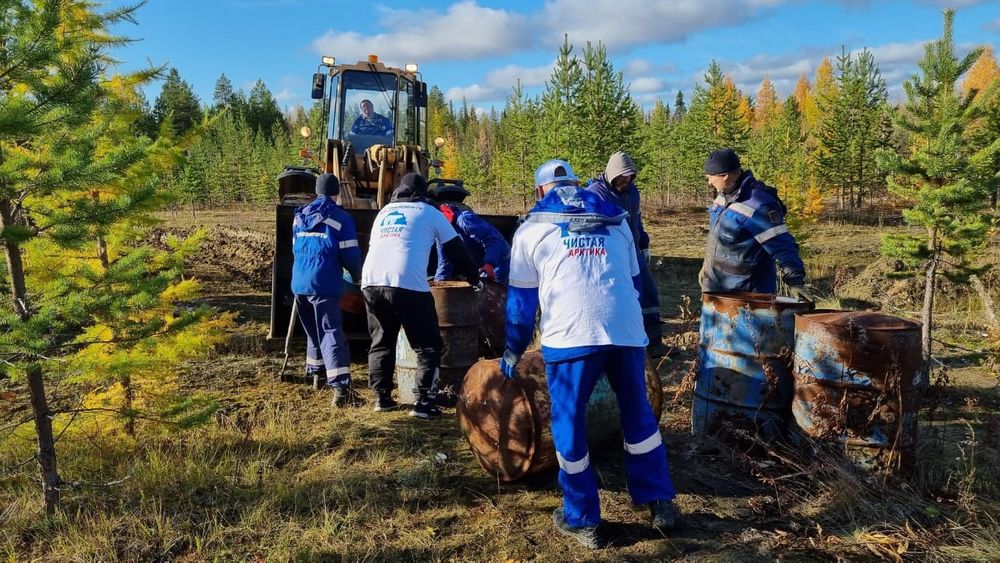 Волонтеры АО «Транснефть - Север» приняли участие в экологической экспедиции Всероссийского проекта «Чистая Арктика»
