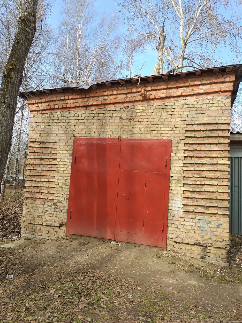 Кому гараж в центре города?