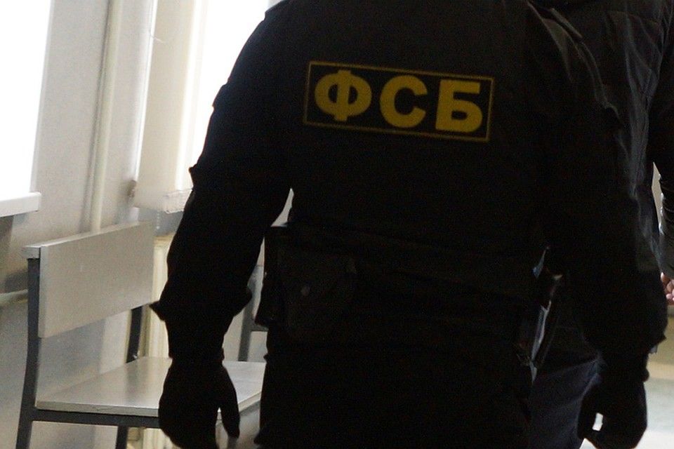 Житель Сосногорска решил заняться контрабандой военной техники