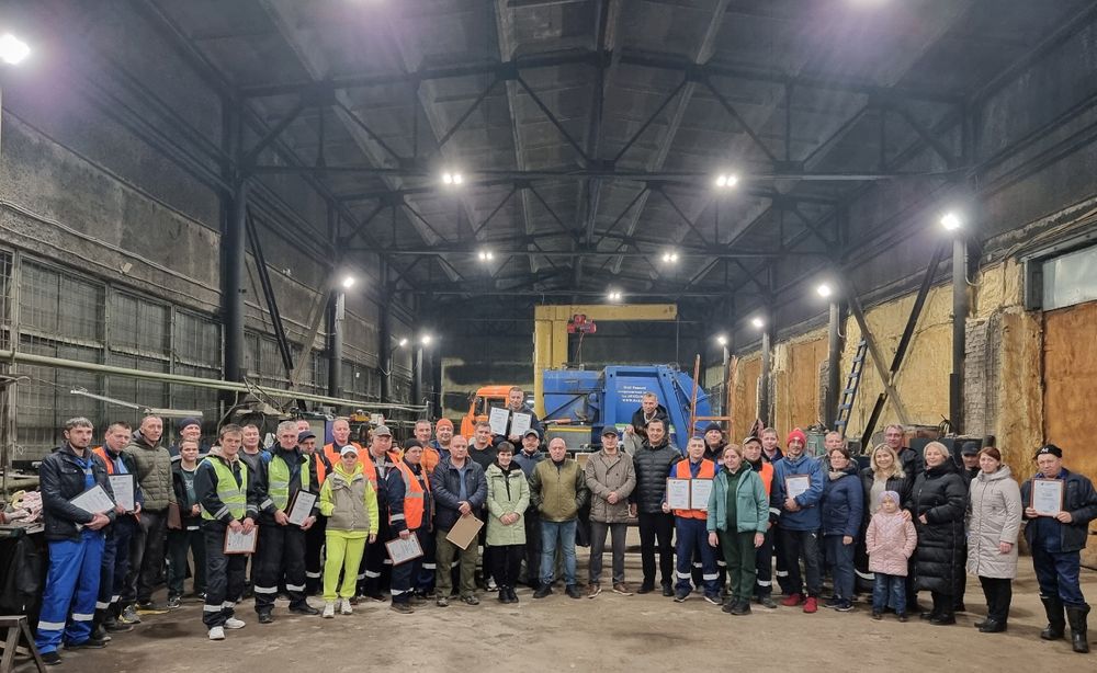 В Ухте завершился региональный конкурс водителей мусоровозной техники