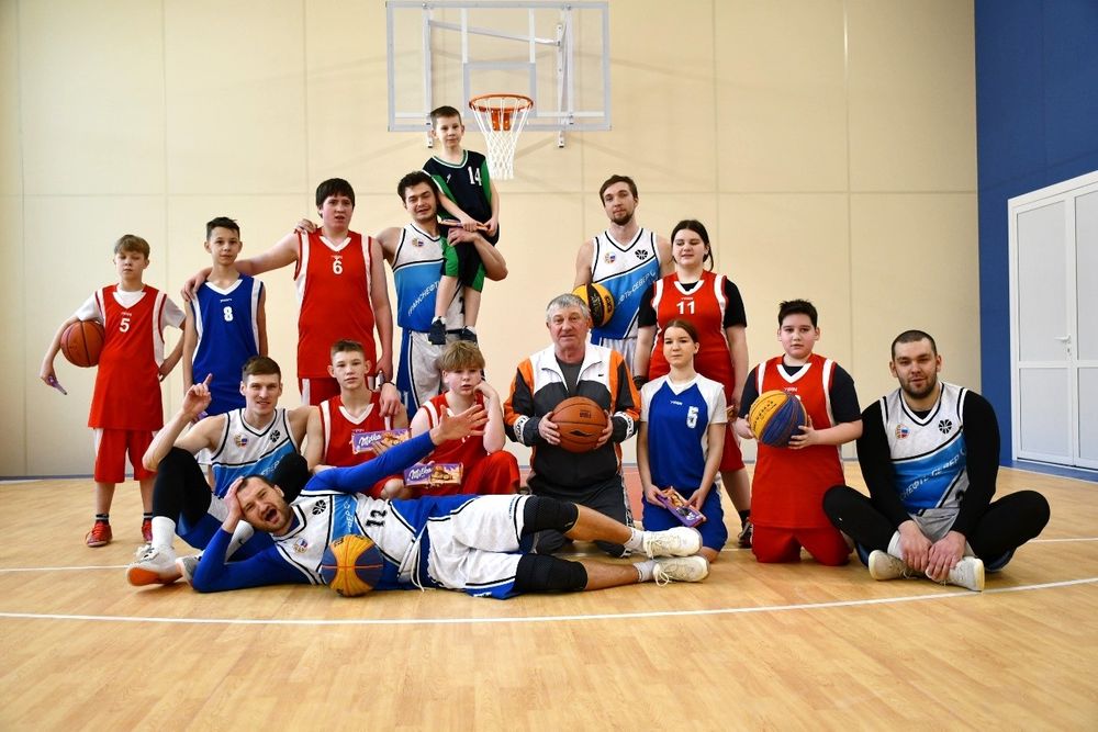 Работники АО «Транснефть – Север» провели мастер-класс для воспитанников Детского дома № 2 г. Ухты