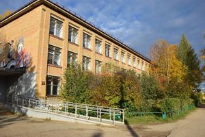 В школе поселка Шудаяг меняют 86 окон
