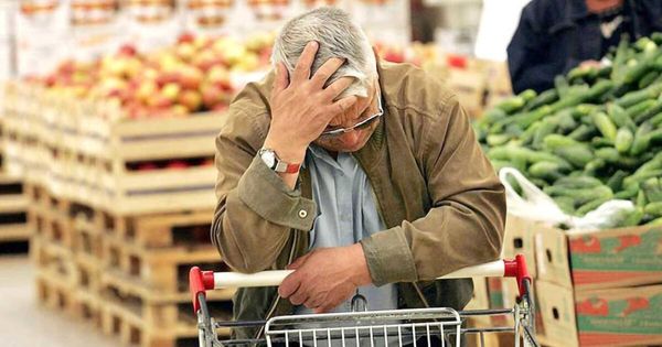 За неделю в Коми подорожали яйца и колбаса, но подешевело молоко