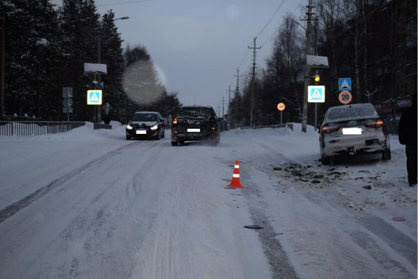 Поездка в такси закончилась переломом