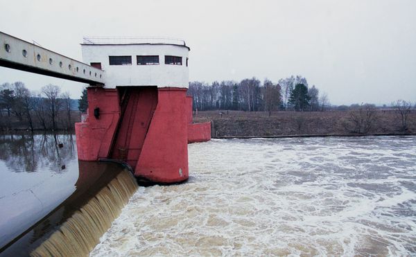 Росреестр предложил частично снять запрет на приватизацию участков у воды