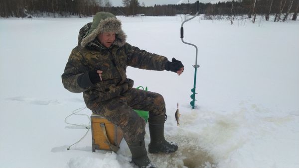 Сказ о том, как рыбаки сами дороги чистят