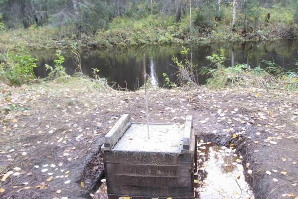 Каждую весну история с нефтью в реке повторяется. Не думали почему?