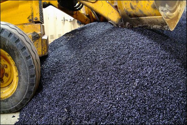 Ремонт дорог близко? Ухта купит 600 тонн асфальта