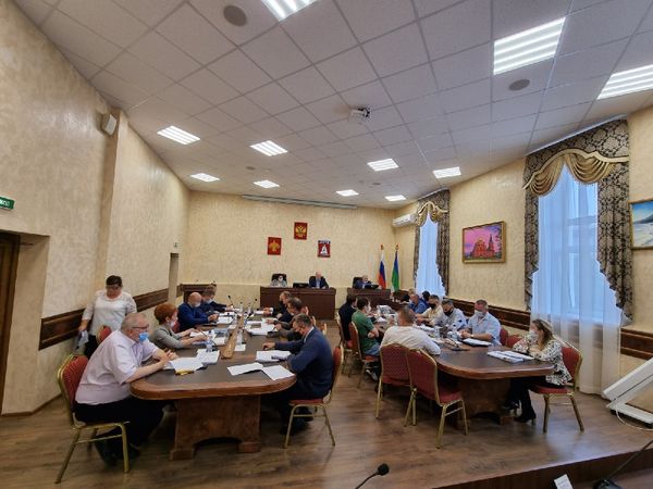 "Ухтахлеб" внесли в план приватизации, а 12 объектов из плана исключили