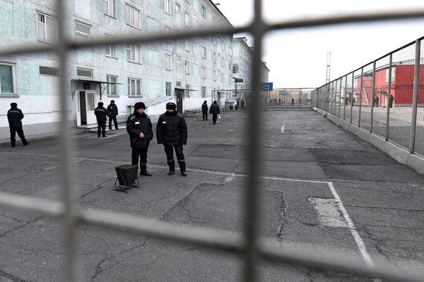 Путин поддержал идею заменить лишение свободы ряду осужденных на принудительные работы