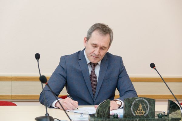 УГТУ и Донецкий национальный университет подписали договор о сотрудничестве