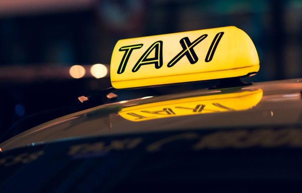 К уголовной ответственности привлекается ухтинский лжеводитель такси, который совершил ДТП и покинул место его совершения