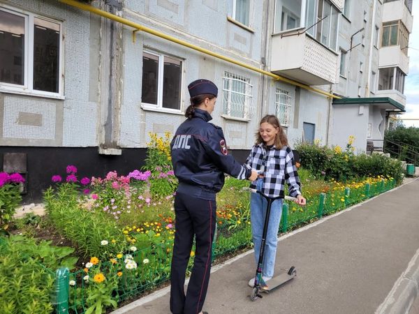 Ухтинские автоинспекторы продолжают напоминать велосипедистам о правилах дорожного движения