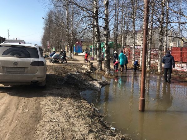 На Яреге благоустроят тротуары у администрации и вдоль музыкальной школы