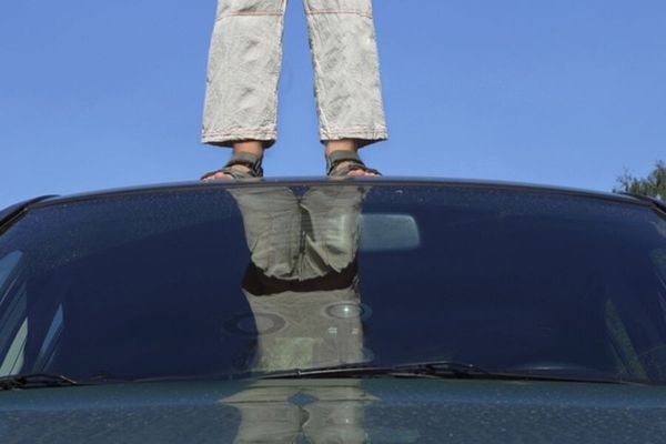 В Сосногорске оштрафовали любителя фотографироваться на чужих машинах