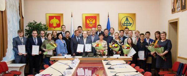 АО «Транснефть - Север» вручило именные стипендии и сертификаты студентам и преподавателям УГТУ