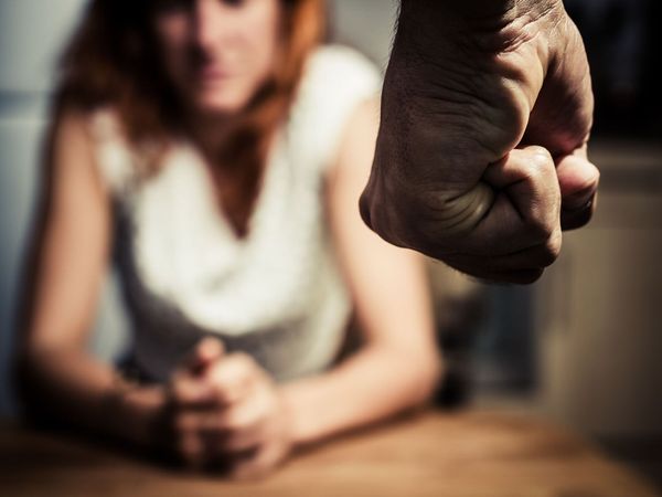 Ухтинец осужден за угрозу убийством и избиение своей сожительницы на один год принудительных работ