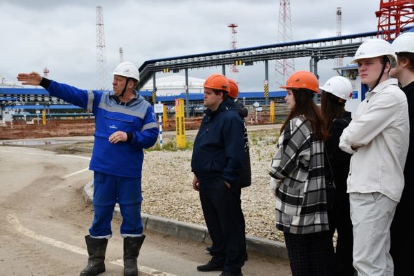 АО «Транснефть – Север» организовало экскурсию для студентов на НПС