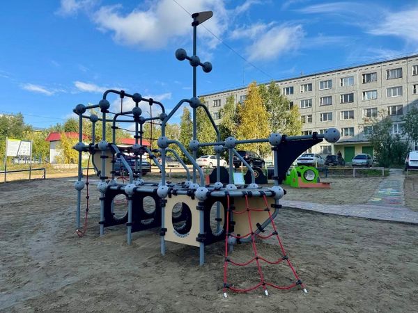 При финансовой поддержке АО «Транснефть – Север» в Усинске появилась новая игровая площадка
