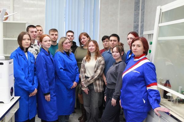 АО «Транснефть – Север» провело для студентов УГТУ мастер-класс в испытательной лаборатории нефти